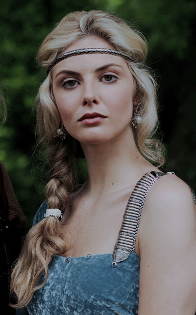 Tamsin Egerton 6qab427x_o