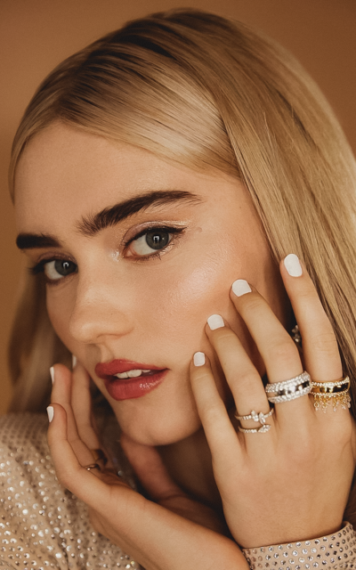 Meg Donnelly 8KGPgqAS_o