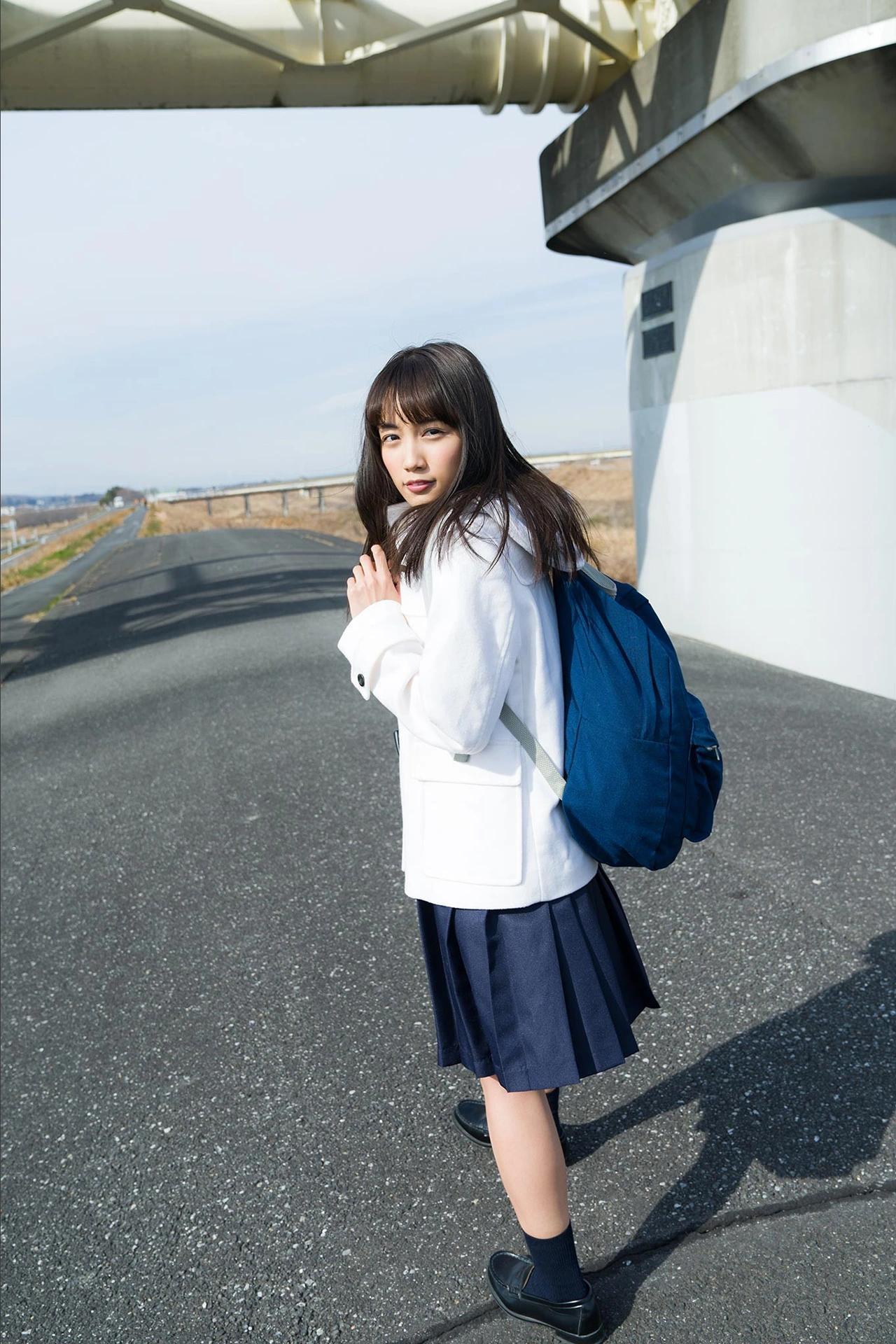 Hikari Kuroki 黒木ひかり, スピサン グラビアフォトブック 「神的美少女」 Set.02(18)