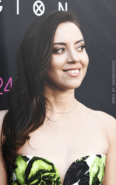 Aubrey Plaza 6fB6P9WD_o