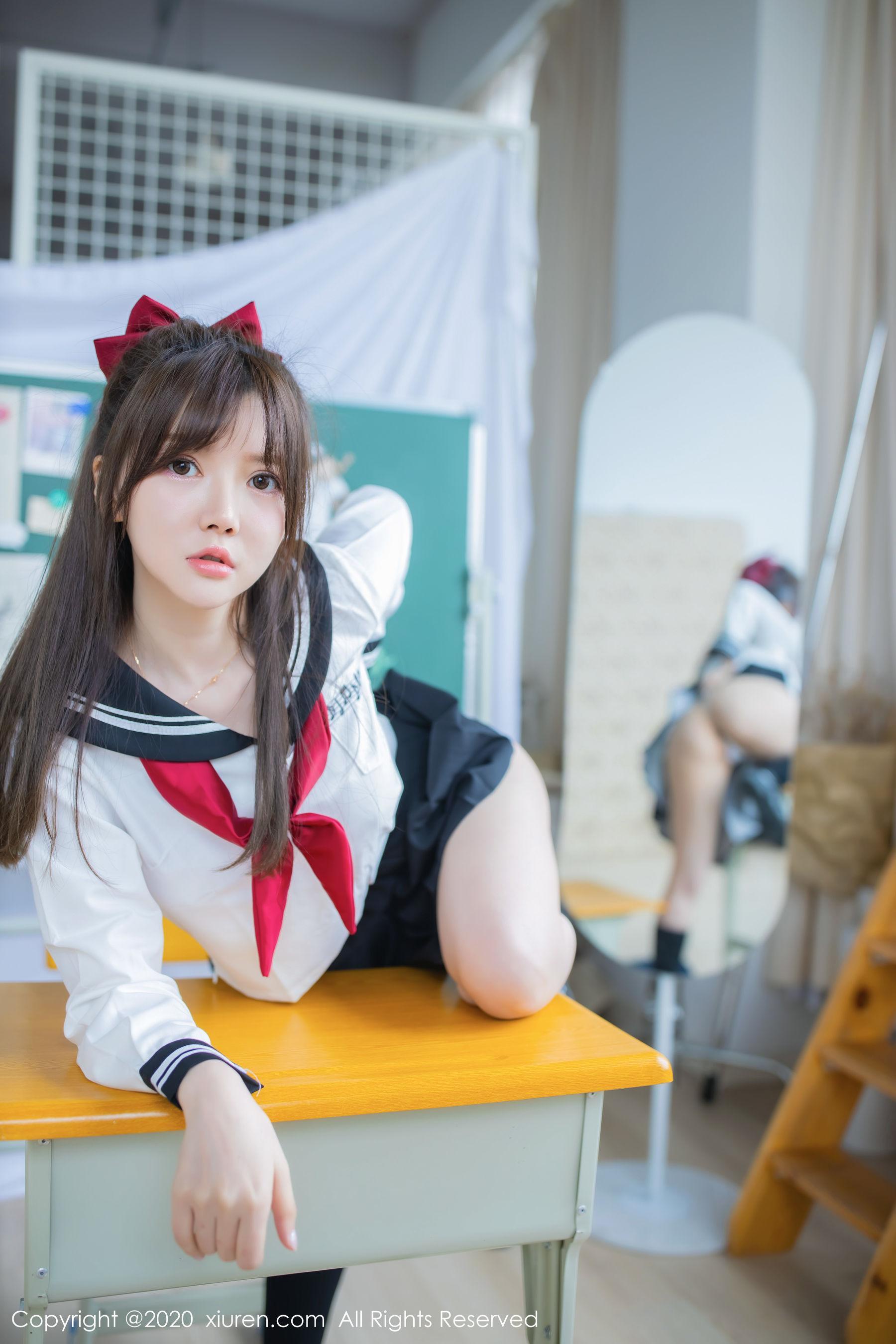 [秀人XiuRen] No.2193 糯美子Mini 《学生服主题》 写真集(8)