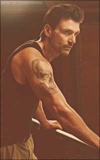 Frank Grillo CiyCP3wF_o