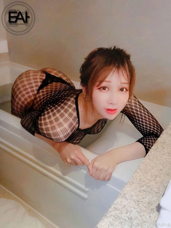 网红@eun-a OnlyFans尺度私拍视图合集3(6)