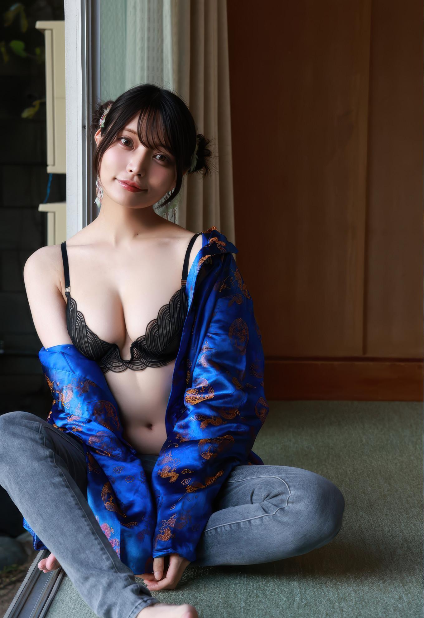 Sayaka Nitori 似鳥沙也加, 旬撮ガール Vol.4 振り向けばインスタ女王(9)