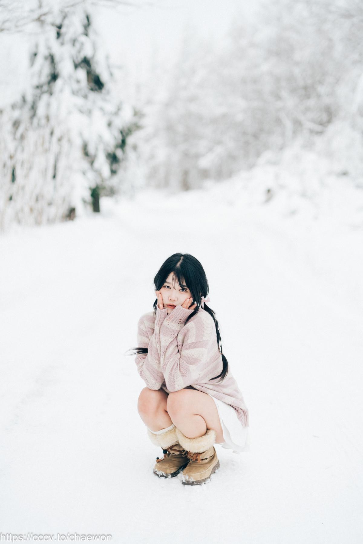 ZIA.Kwon 권지아, [Loozy] Snow Girl Set.02(7)