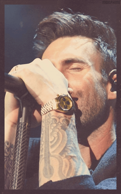 Adam Levine - Page 7 EoepjIQJ_o