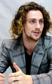 Aaron Taylor-Johnson TjrI7YUF_o