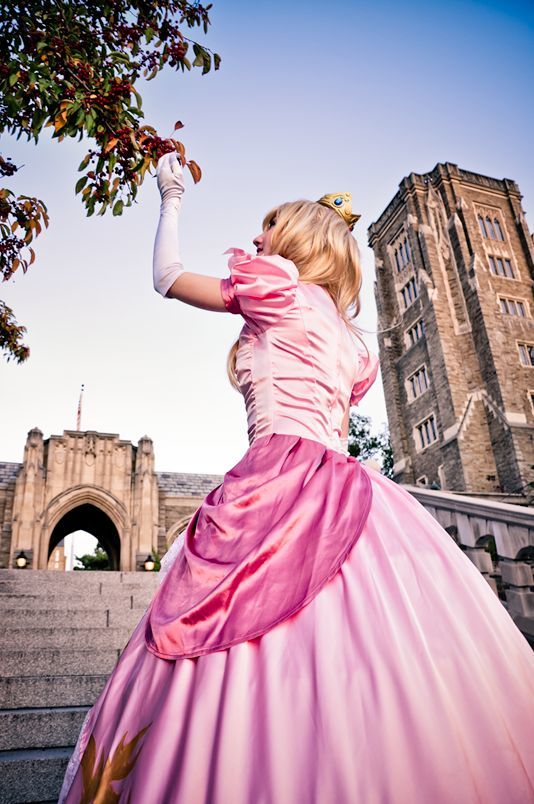 The Best Princess Peach Cosplay