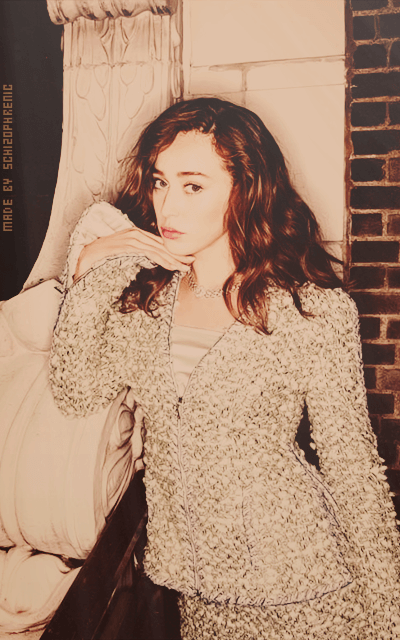 Alycia Debnam-Carey Q3PSjNB6_o