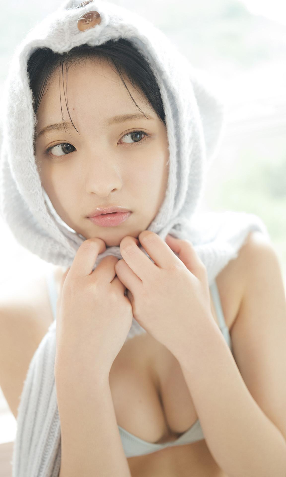 Runa Ichinose 一ノ瀬瑠菜, 週プレ Photo Book 「いちごと春」 Set.02(30)