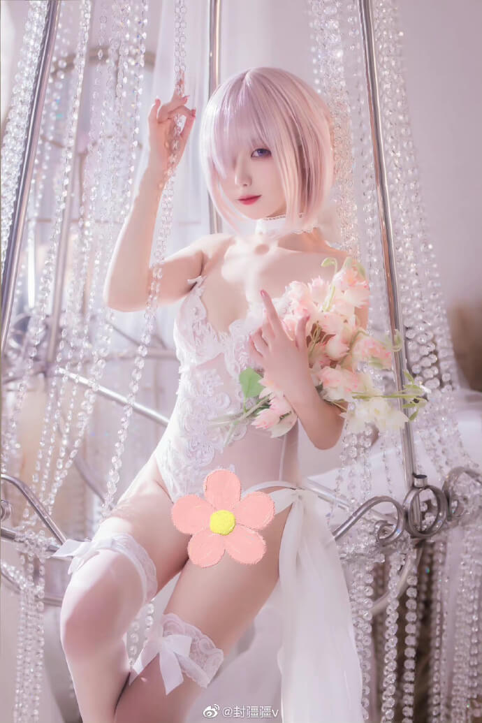 Cosplay：fgo玛修同人婚纱cos,绝美身姿浪漫白丝 @封疆疆v