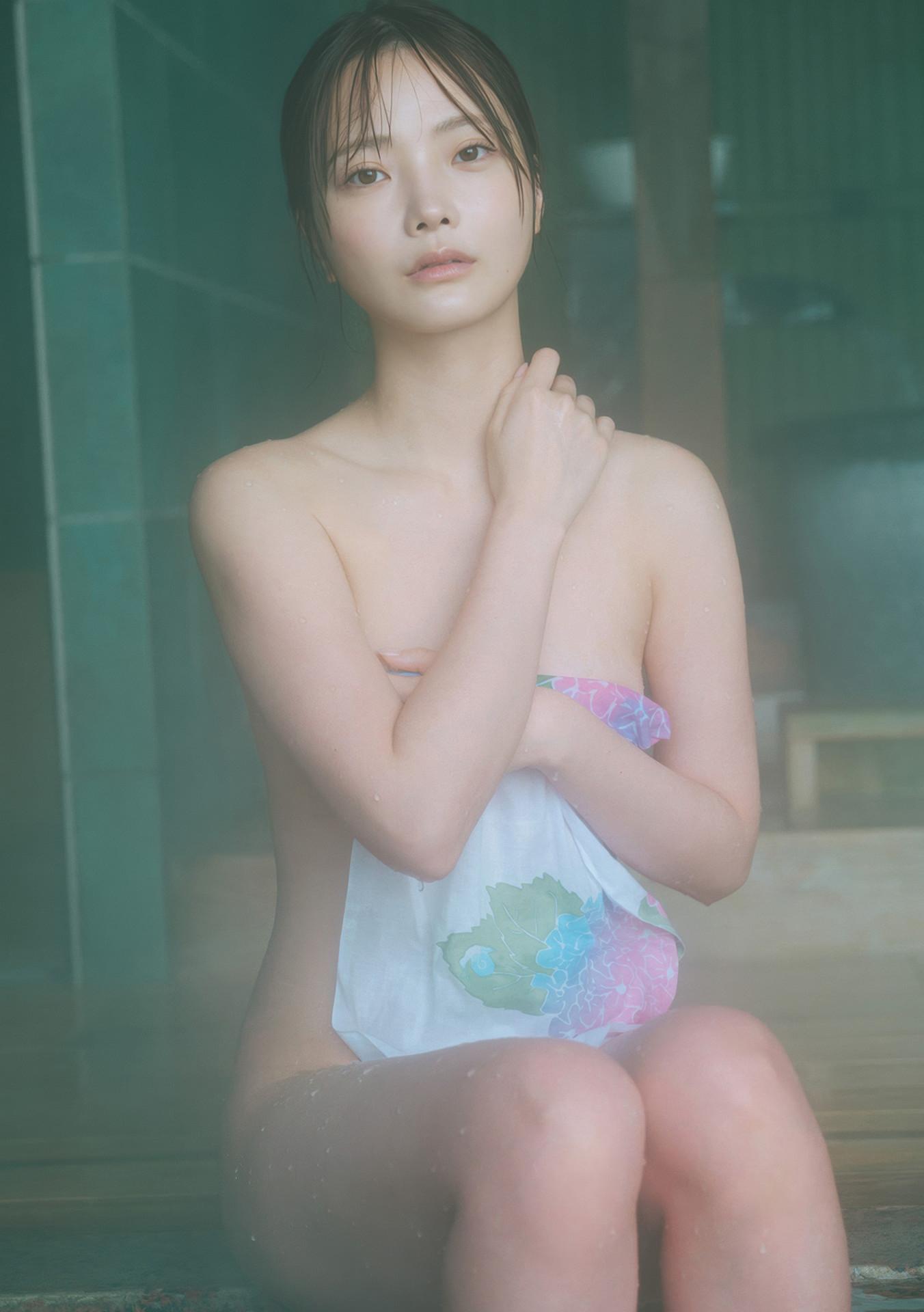 Himeka Araya 新谷姫加, ファースト写真集 「ひめかわいい。」 Set.04(20)