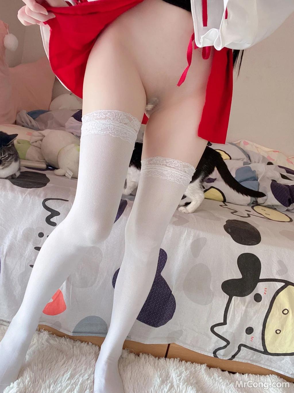 Coser@习呆呆: 眼帯ブラ巫女緊縛 (55 photos )(7)