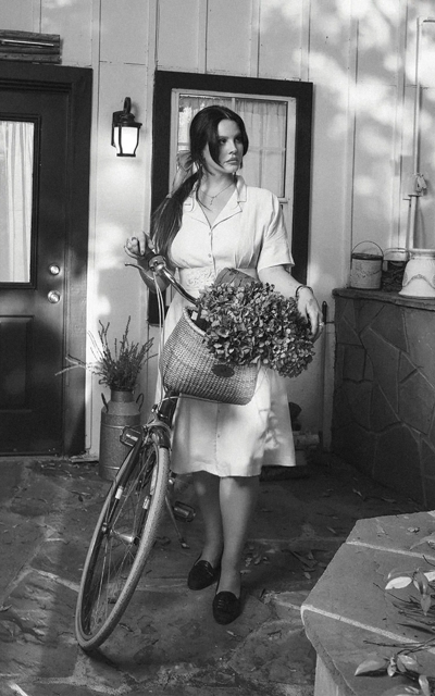 1980 - Lana Del Rey TPT5FD5Z_o