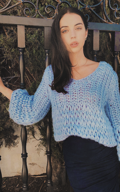 Adelaide Kane 5n51pRGI_o