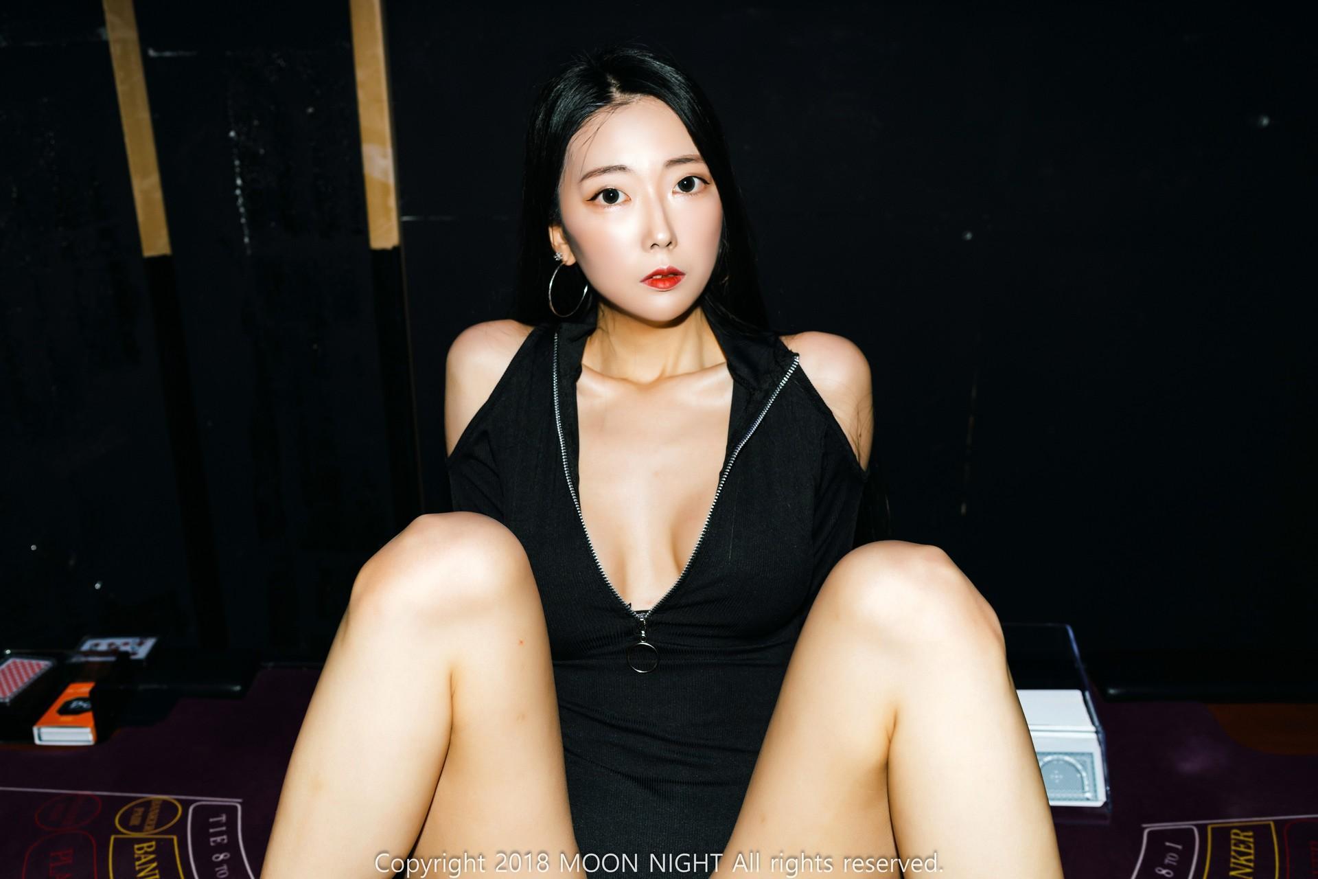 Mona 모나, [Moon Night Snap] Visit SM Club(17)