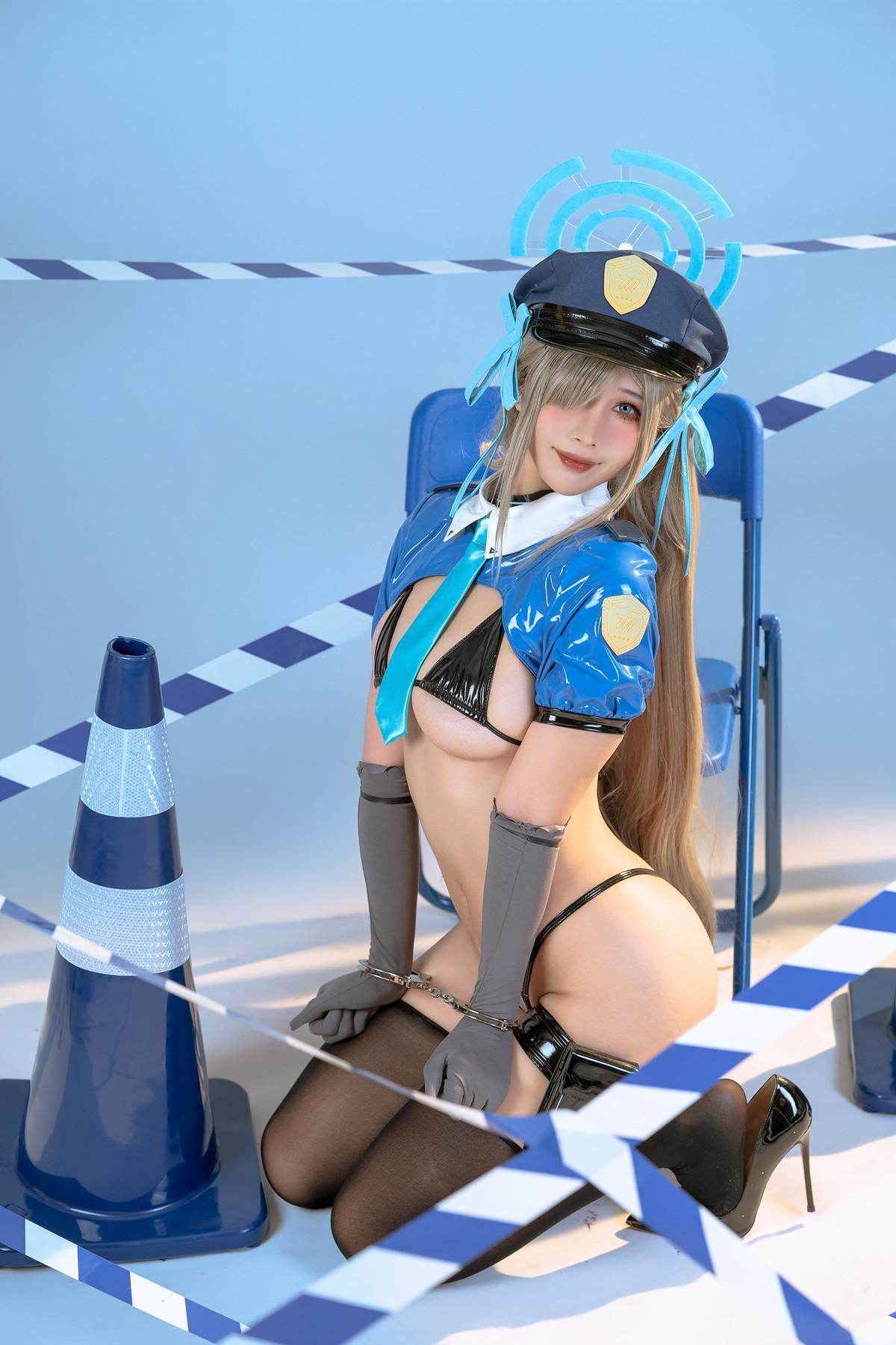 Cosplay 云溪溪Yunx1x1 奶桃  蔚蓝档案 之濑明日奈 Set.01(32)