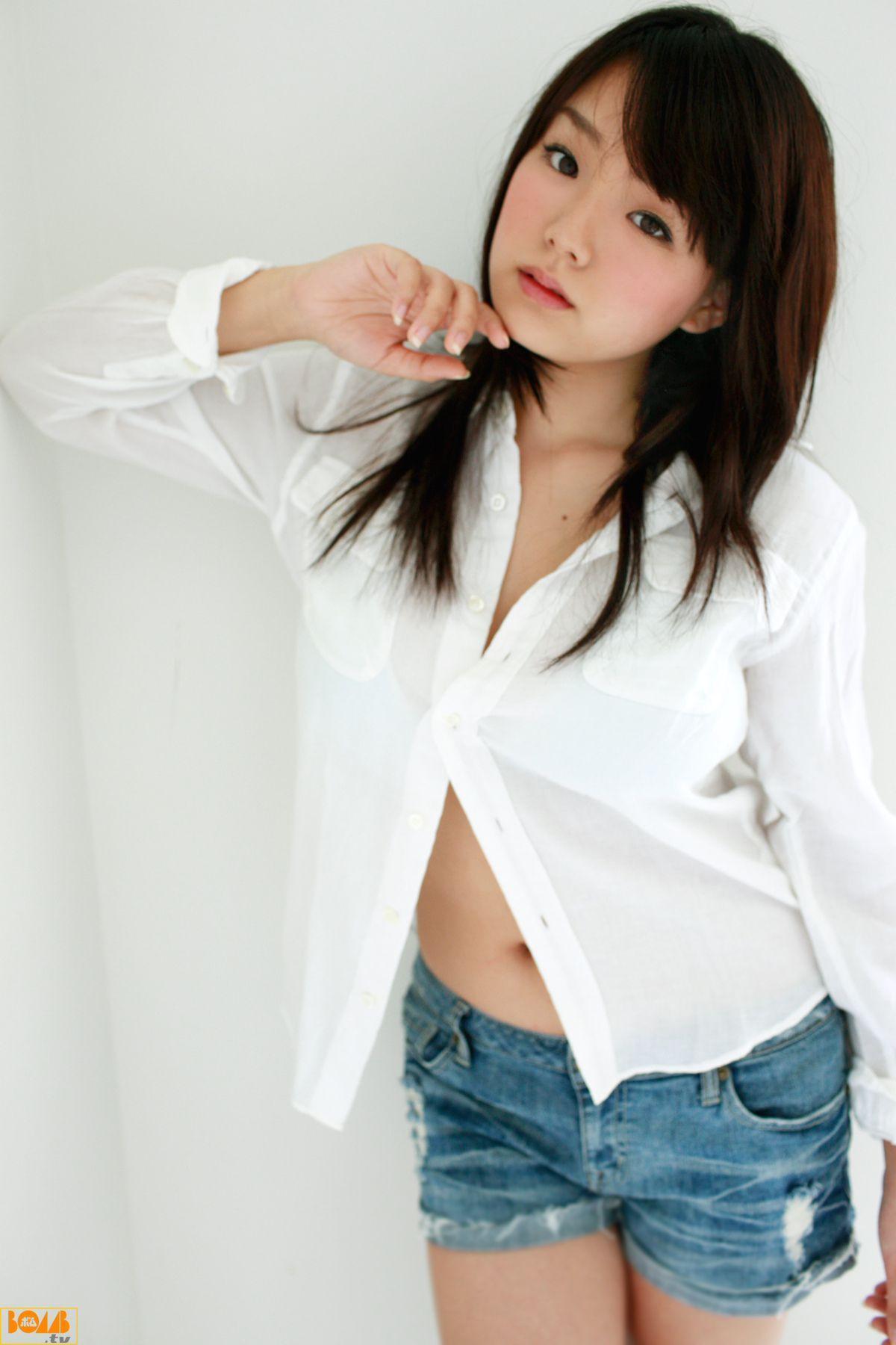 [Bomb.TV] 2010年08月刊 Ai Shinozaki 筱崎爱/篠崎愛 写真集(3)