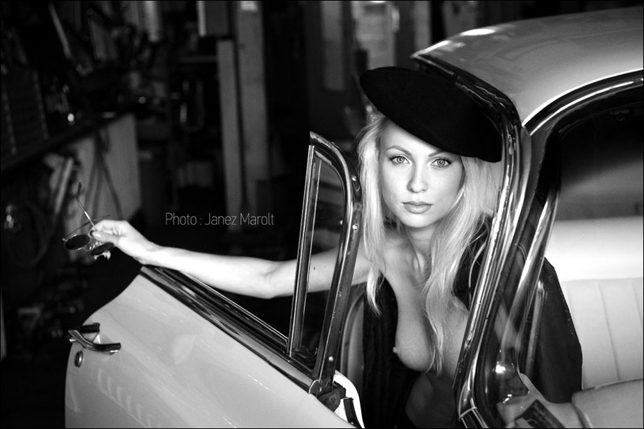 кадры со съемочной площадки эротического календаря Oldtimer 2018 Calendar - girls and retro cars кадры со съемочной площадки эротического календаря Oldtimer 2018 Calendar - girls and retro cars