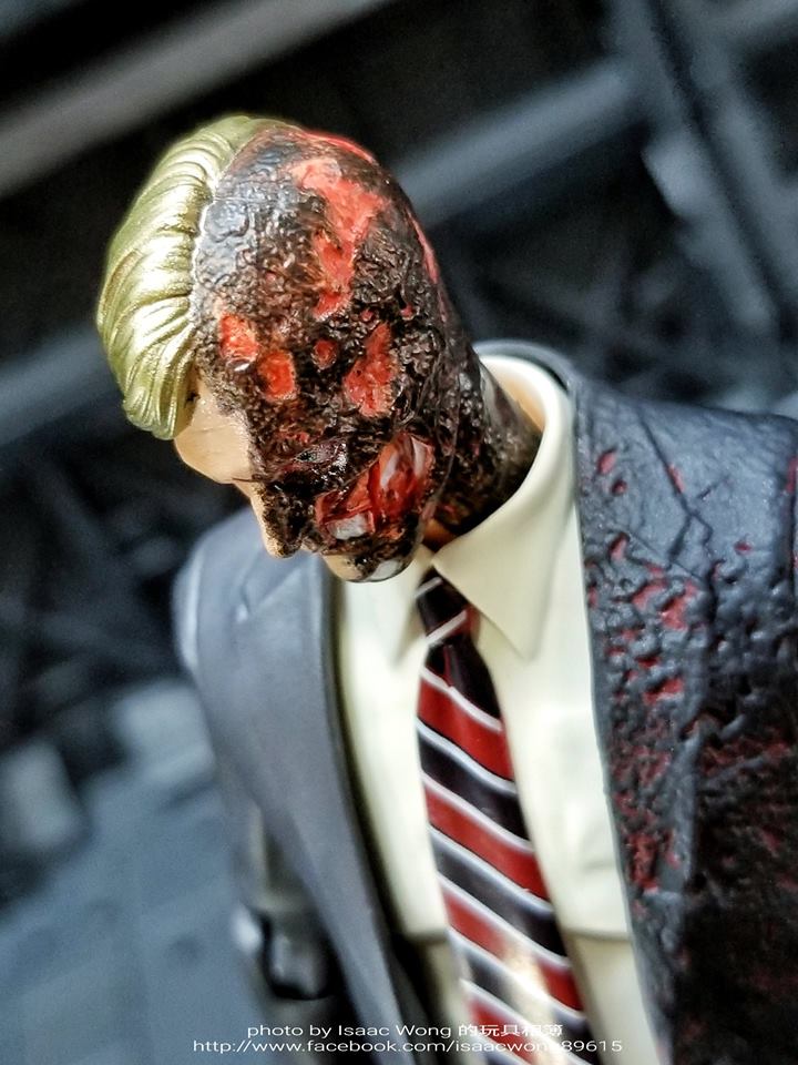 Batman The Dark Knight : Harvey Dent Mafex (Medicom Toys) CvwTR9zC_o