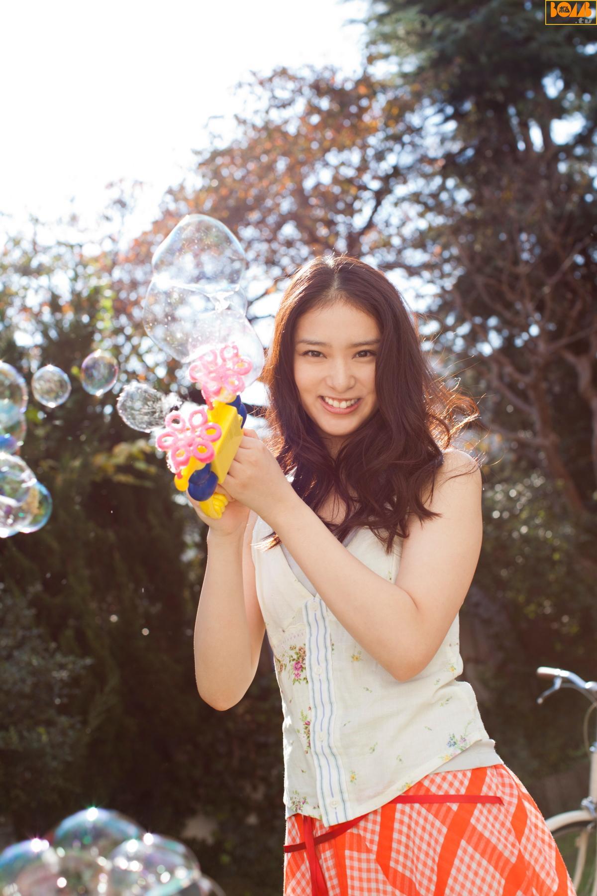 [Bomb.TV] 2012年02月号 武井咲 Emi Takei 写真集(24)