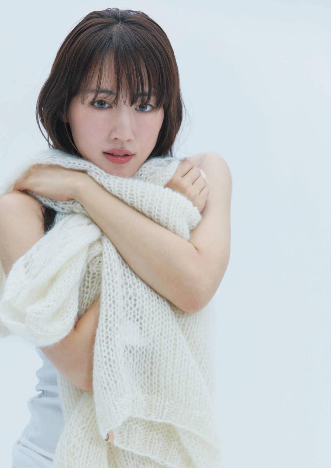 Haruka Ayase 綾瀬はるか, Shukan Bunshun 2020.01.07 (週刊文春 2020年1月7日号)(5)