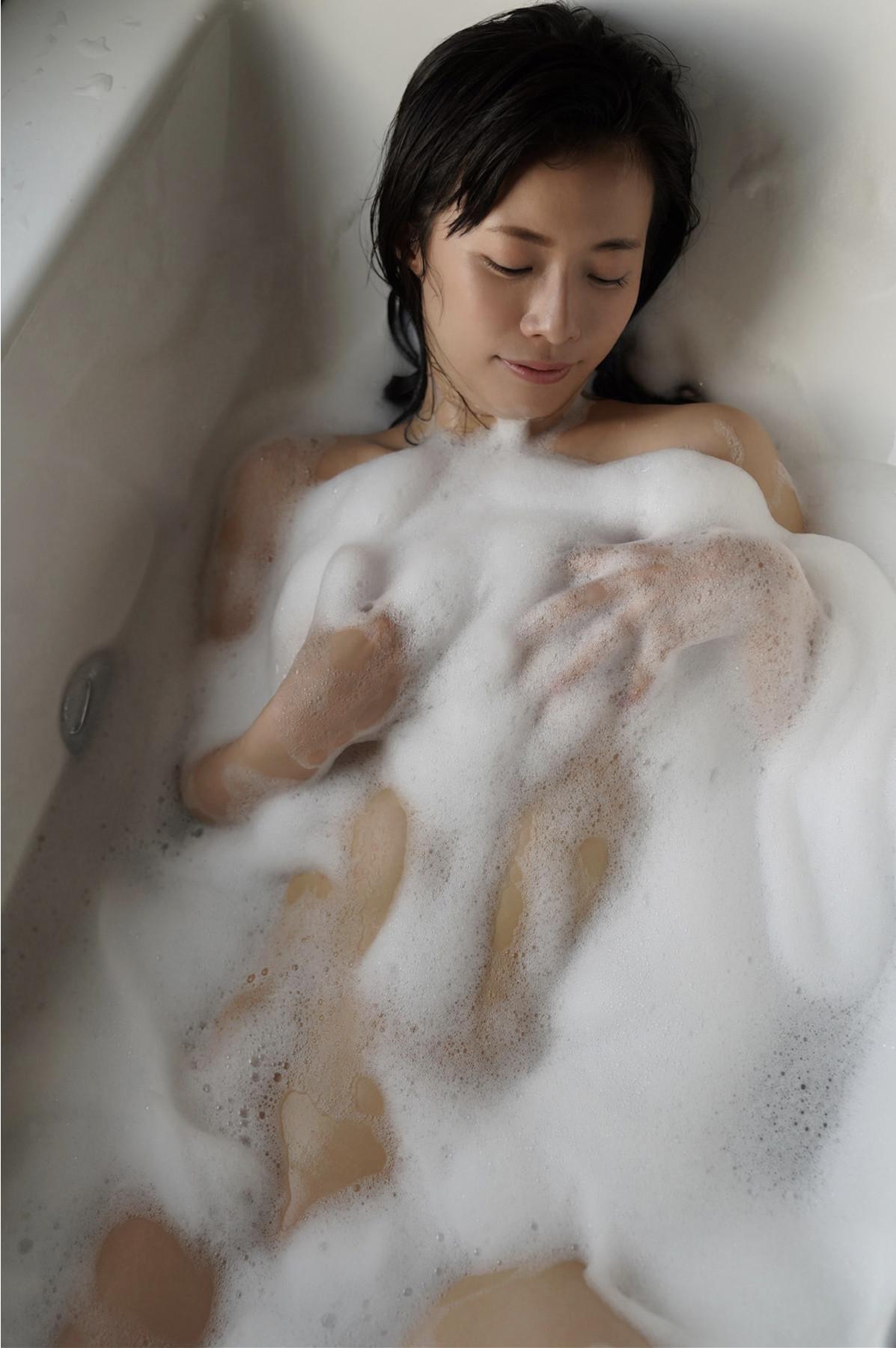 Ichiha Amatsu 天津いちは, FRIDAYデジタル写真集 『元JR東日本社員がまさかのフルヌード vol.2』 Set.02(16)