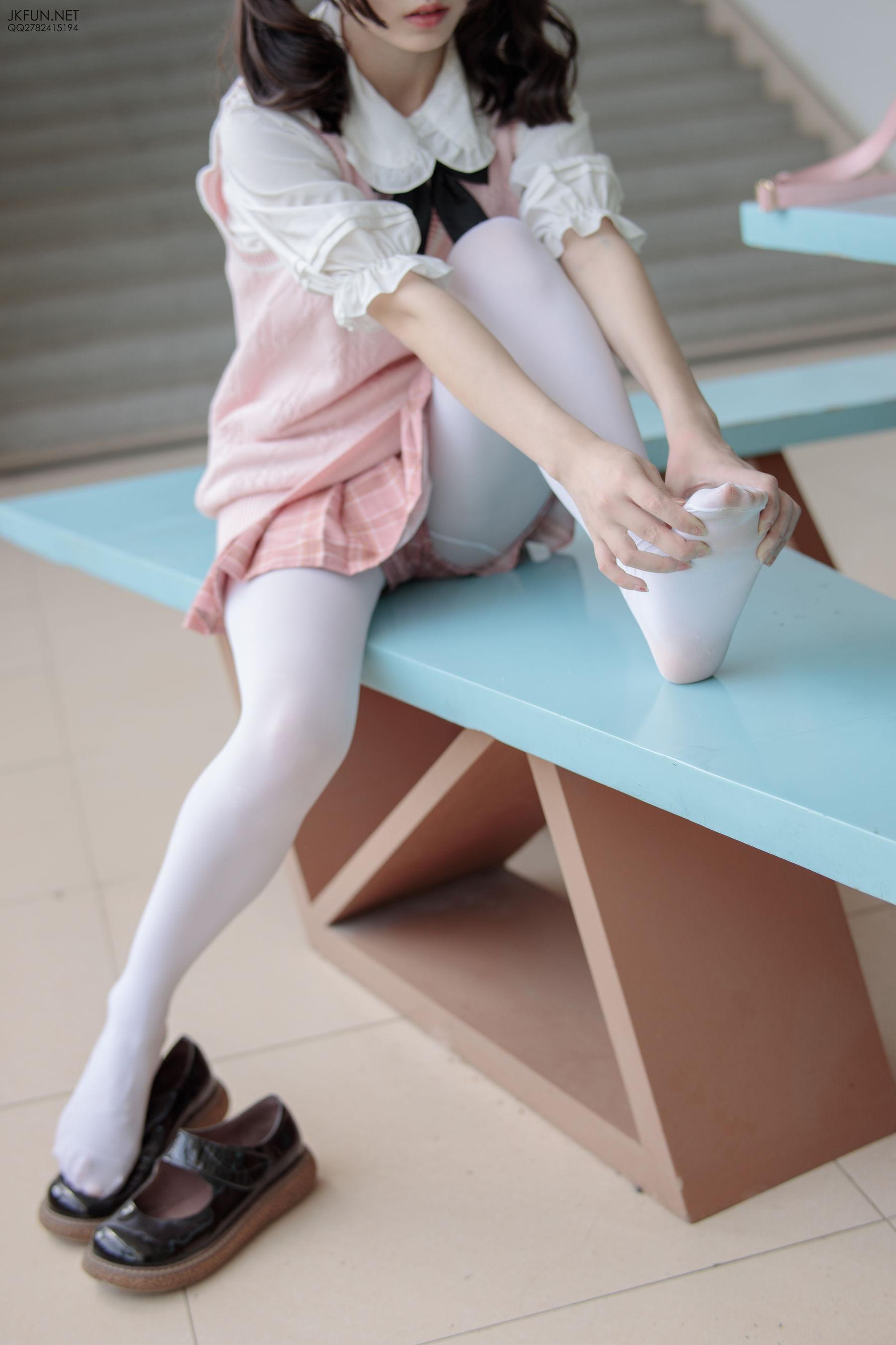 默陌《80D白丝》 [森萝财团] JKFUN-007 写真集(111)