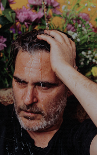 Joaquin Phoenix D3TZHQxb_o