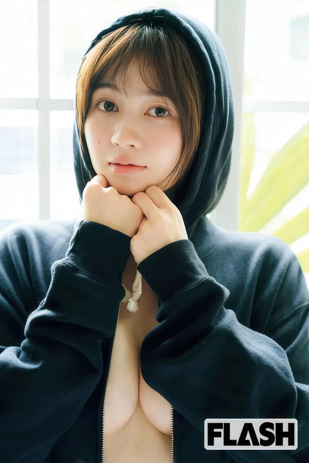 Mio Saeki 佐伯澪, Yuna Ego 江籠裕奈, FLASH 2025.08.19-26 (フラッシュ 2025年8月19-26日号)(9)