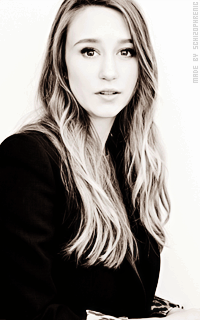 Taissa Farmiga RLqBqDmo_o