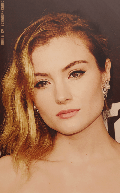 Skyler Samuels FiCKGm1m_o