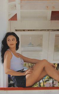 Camila Mendes 2eFbPtXe_o