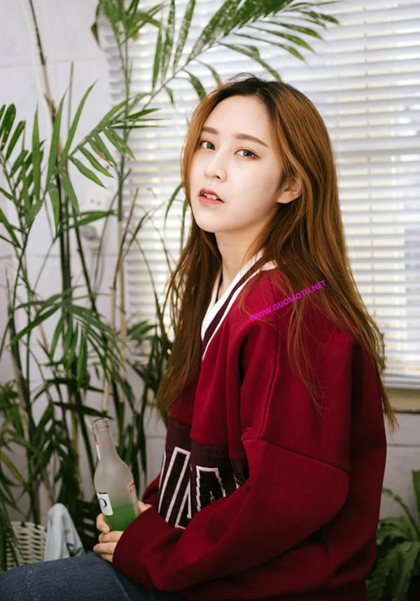 蜜丝名模乔依琳民宿私拍无圣光套图(5)