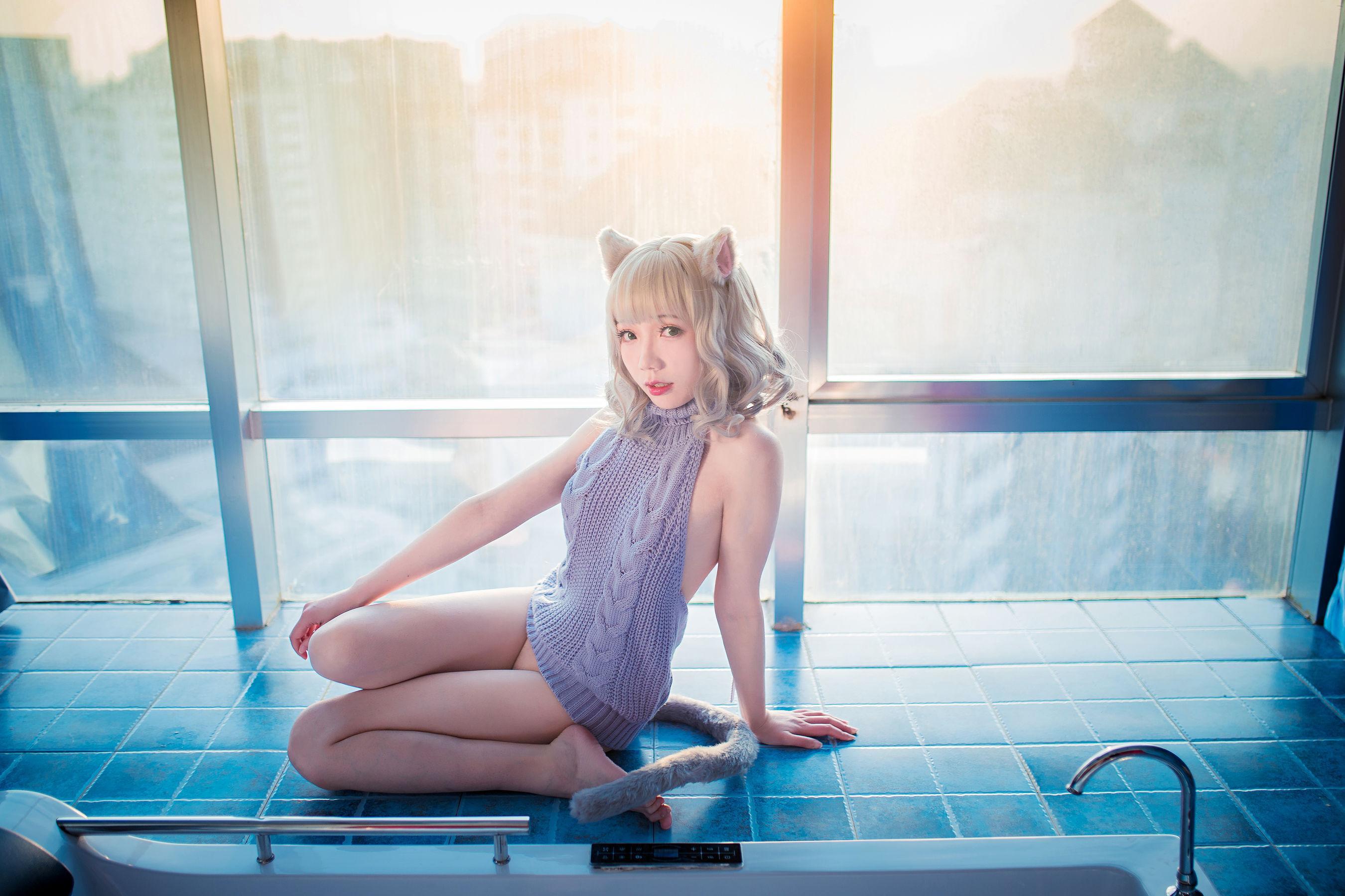 [网红COSER] 萝莉福利真央Mao – 露背毛衣(24)