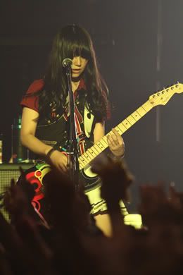 SCANDAL TEMPTATION BOX TOUR 2010～YEAH! tte Iei!～ O9GxD9uc_o