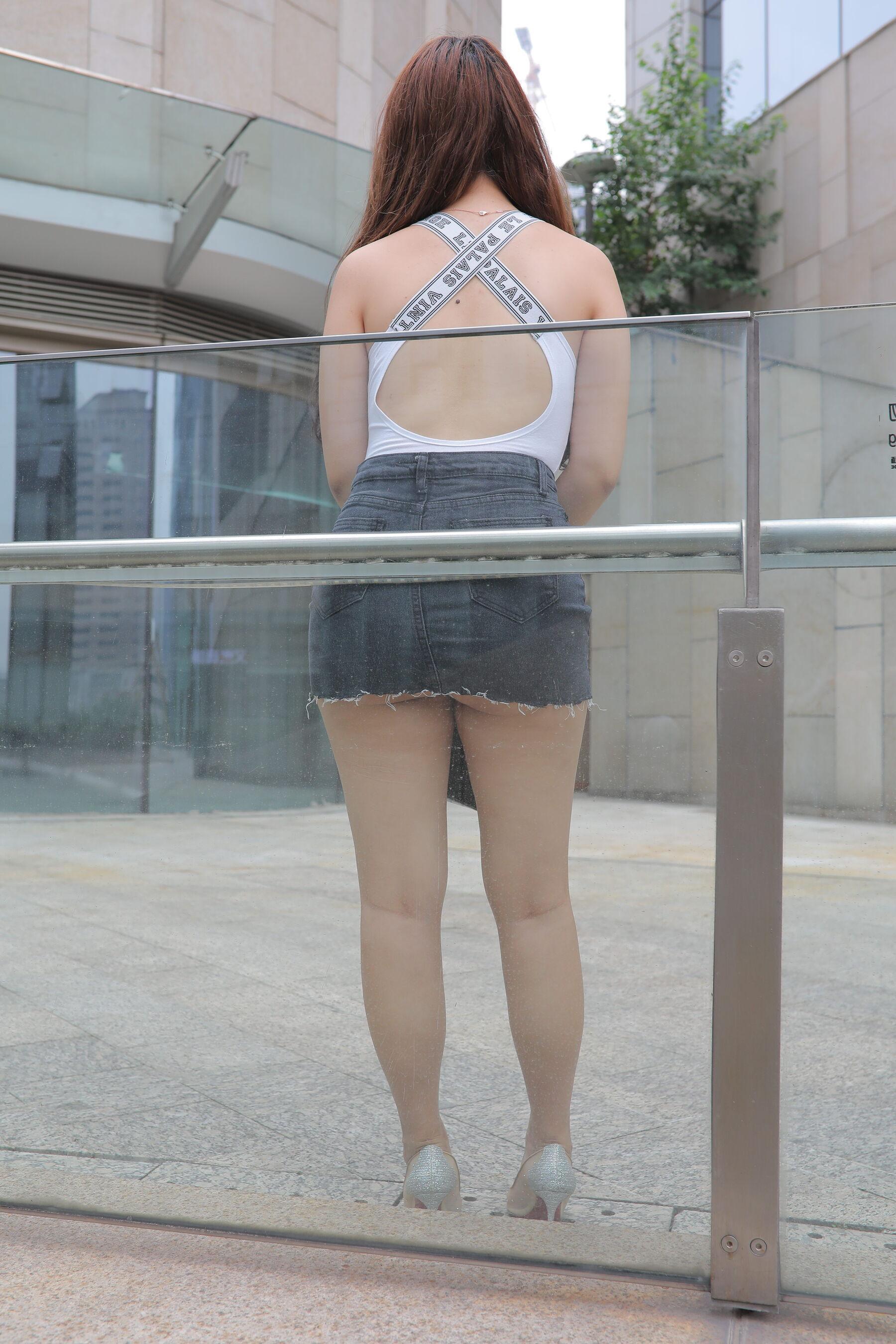 街拍 透明高跟热裤美女(84)