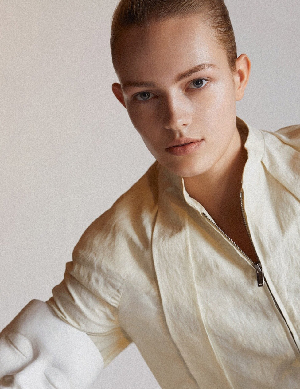 Sophia Roetz by Txema Yeste / Vogue Spain february 2019 Sophia Roetz by Txema Yeste / Vogue Spain february 2019