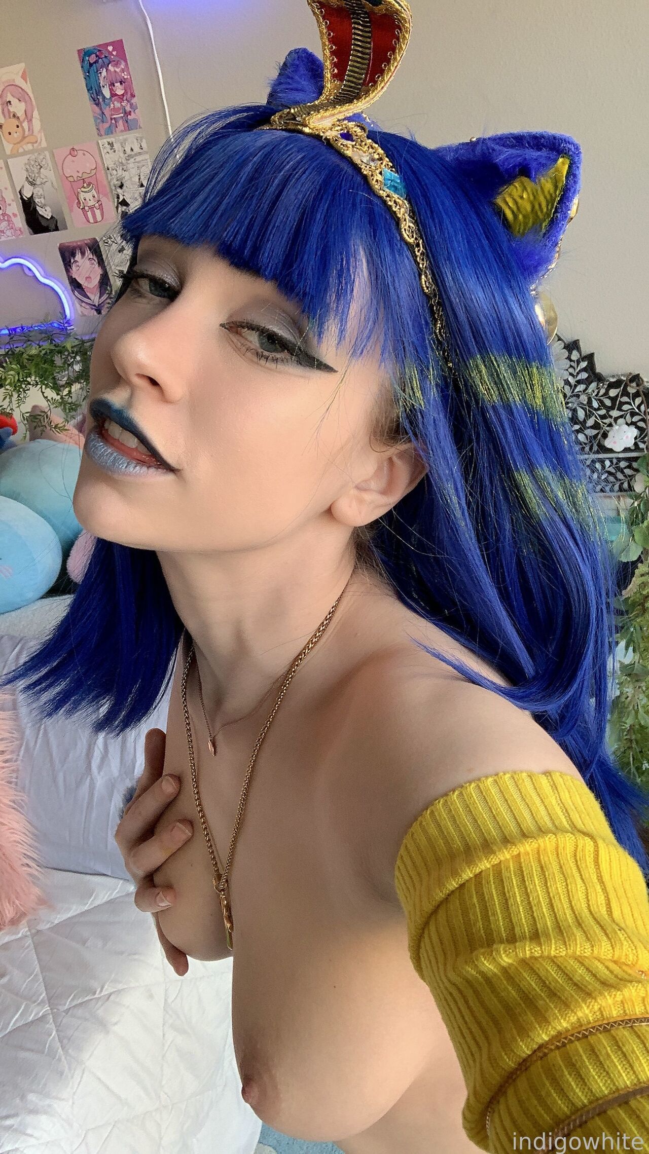 Indigo White - Ankha