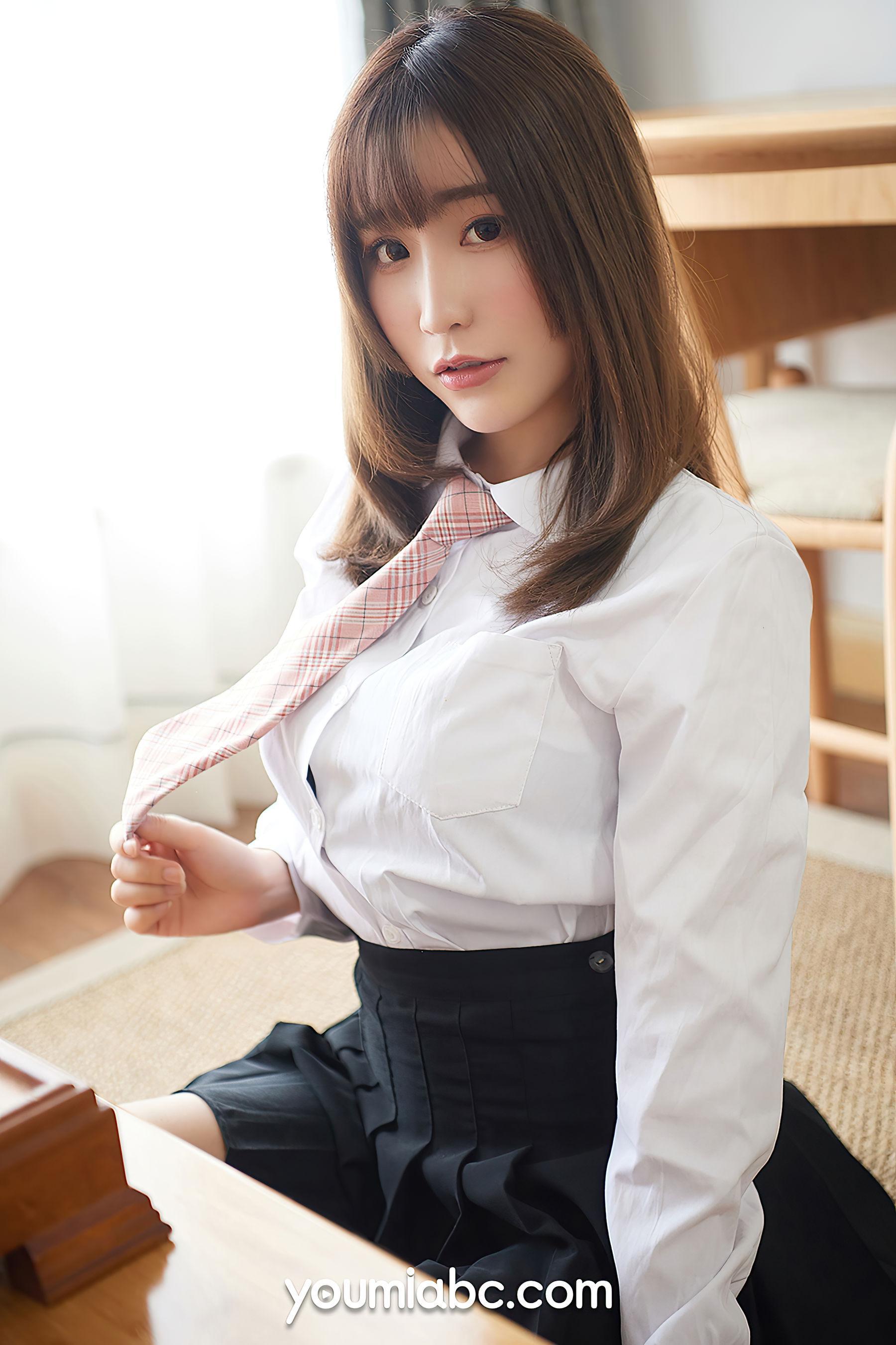 [尤蜜YouMiabc] 绯月樱-Cherry – 学生妹の制服诱惑(9)