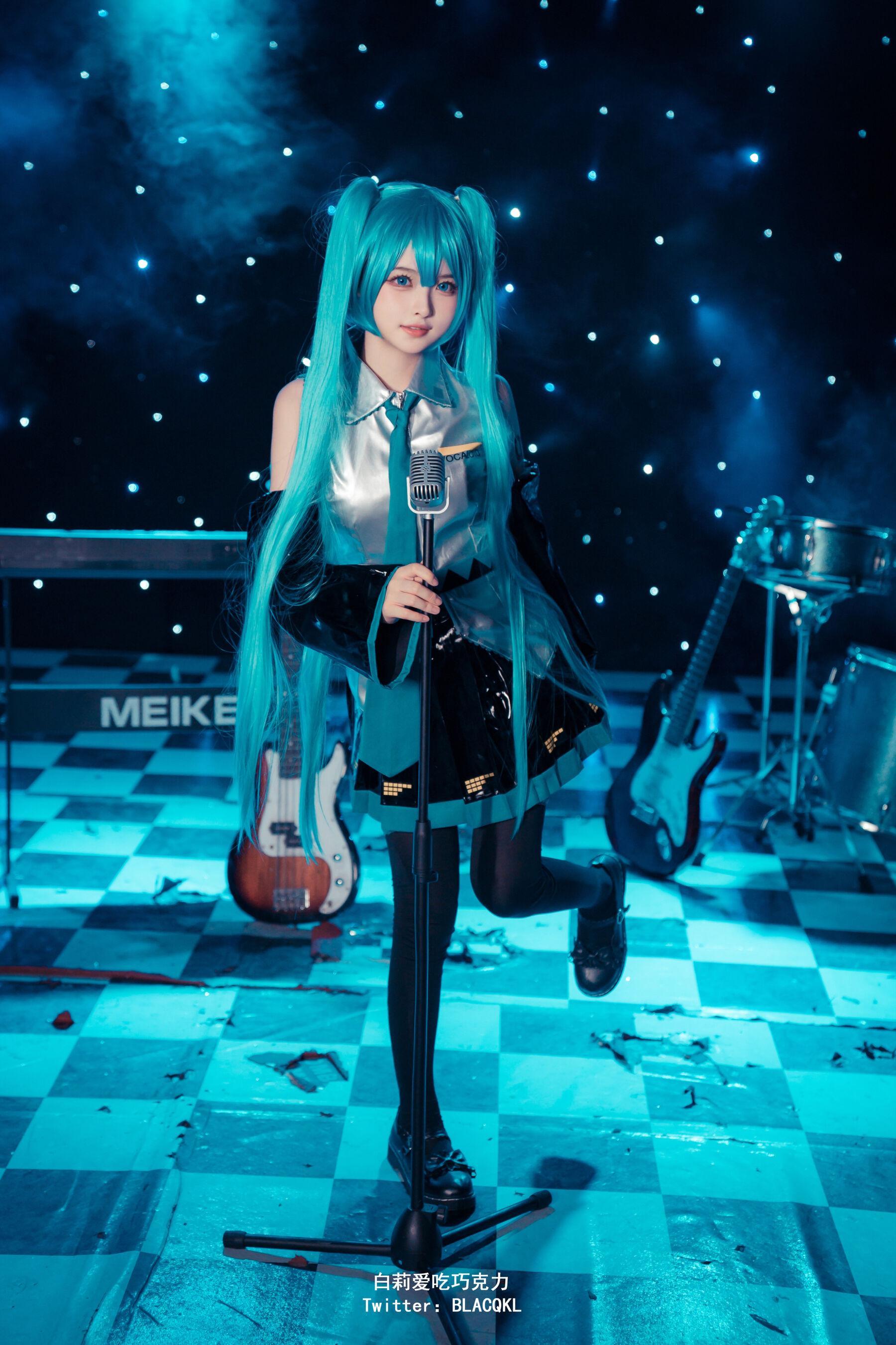 国模人体 白莉爱吃巧克力《未来初音 Miku》(13)