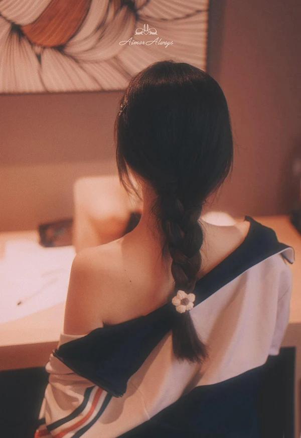 推特美女甜甜圈妩媚+网络私拍无圣光图集(18)