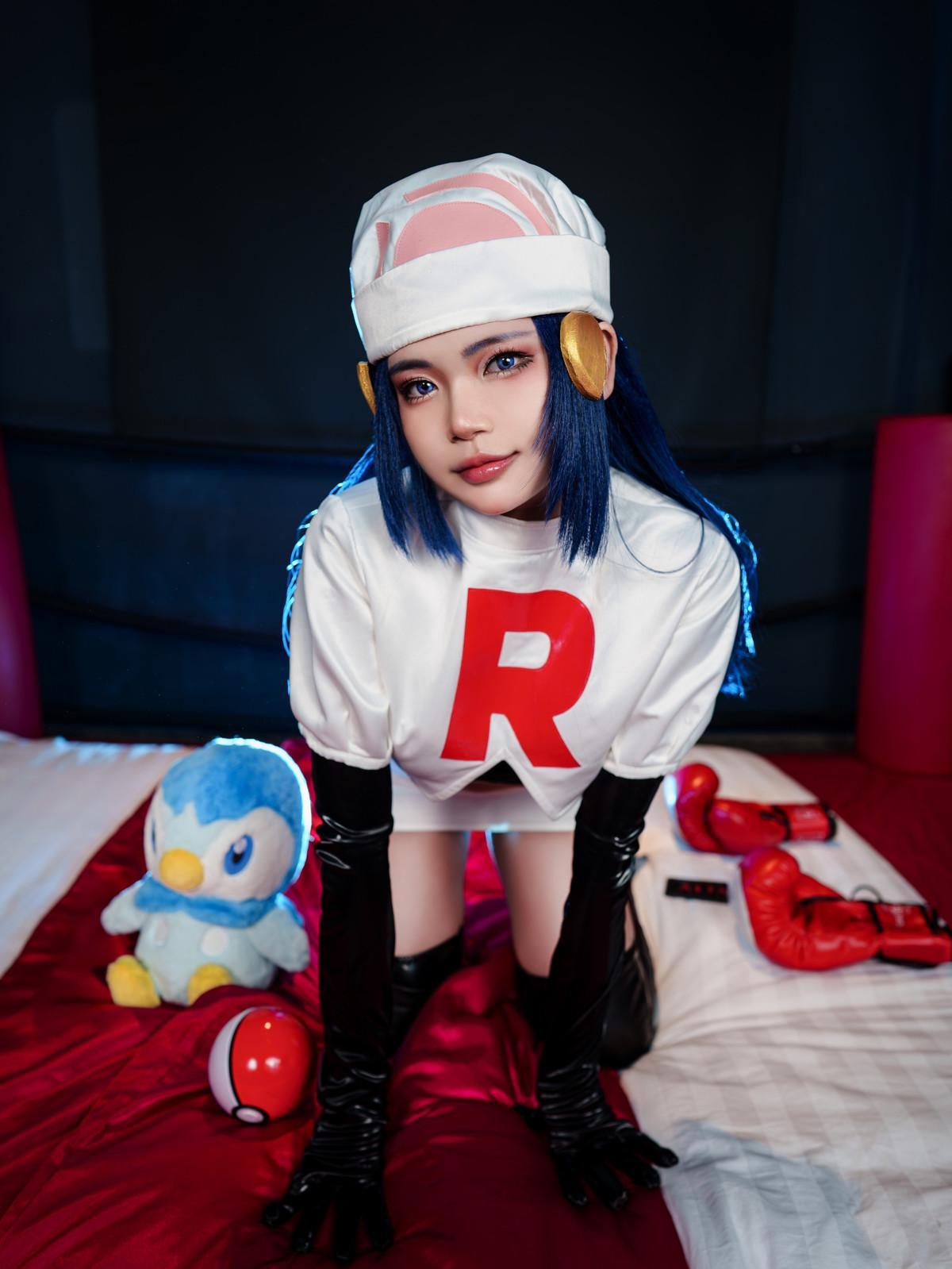 Cosplay ZinieQ Dawn Pokemon in Team Rocket Costume(4)