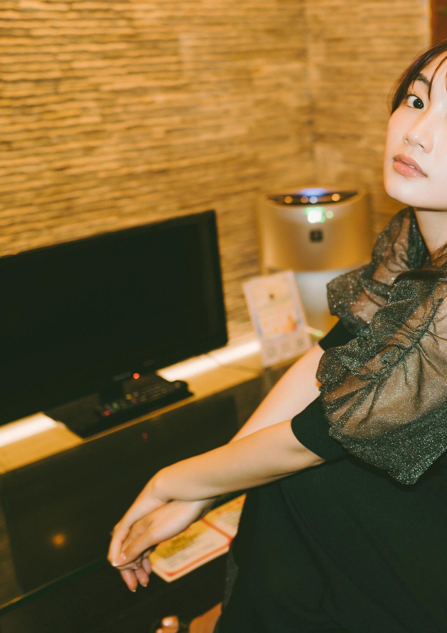 Hikari Kuroki 黒木ひかり, BRODYデジタル写真集 「Midnight romance」 Set.03(9)