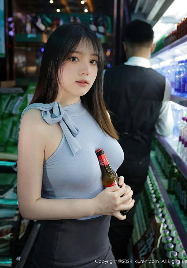 秀人女神豆瓣酱KTV魅惑黑丝啤酒瓶的奥秘(2)