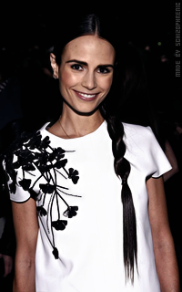 Jordana Brewster LnlWlpNs_o