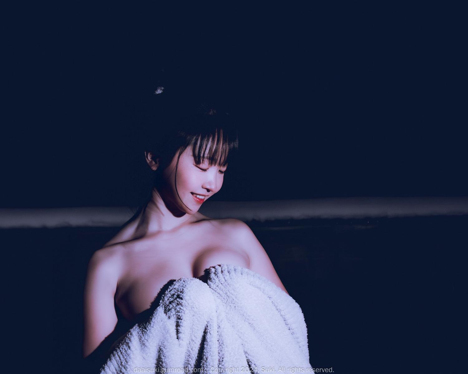 Suki 숙희, Photobook “Snowy Night” Set.01(14)