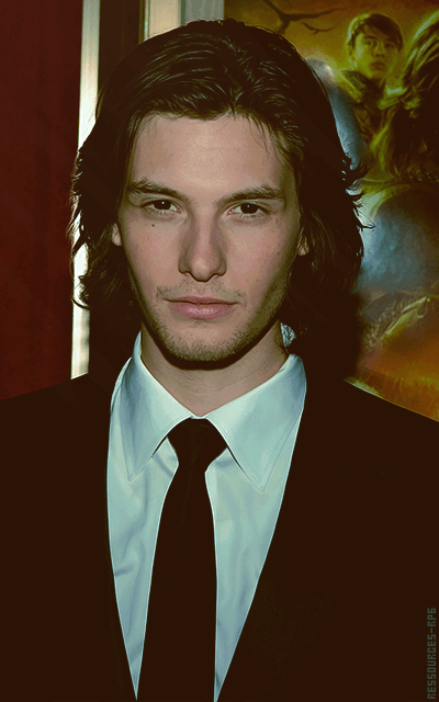 Ben Barnes DlhEwVKr_o