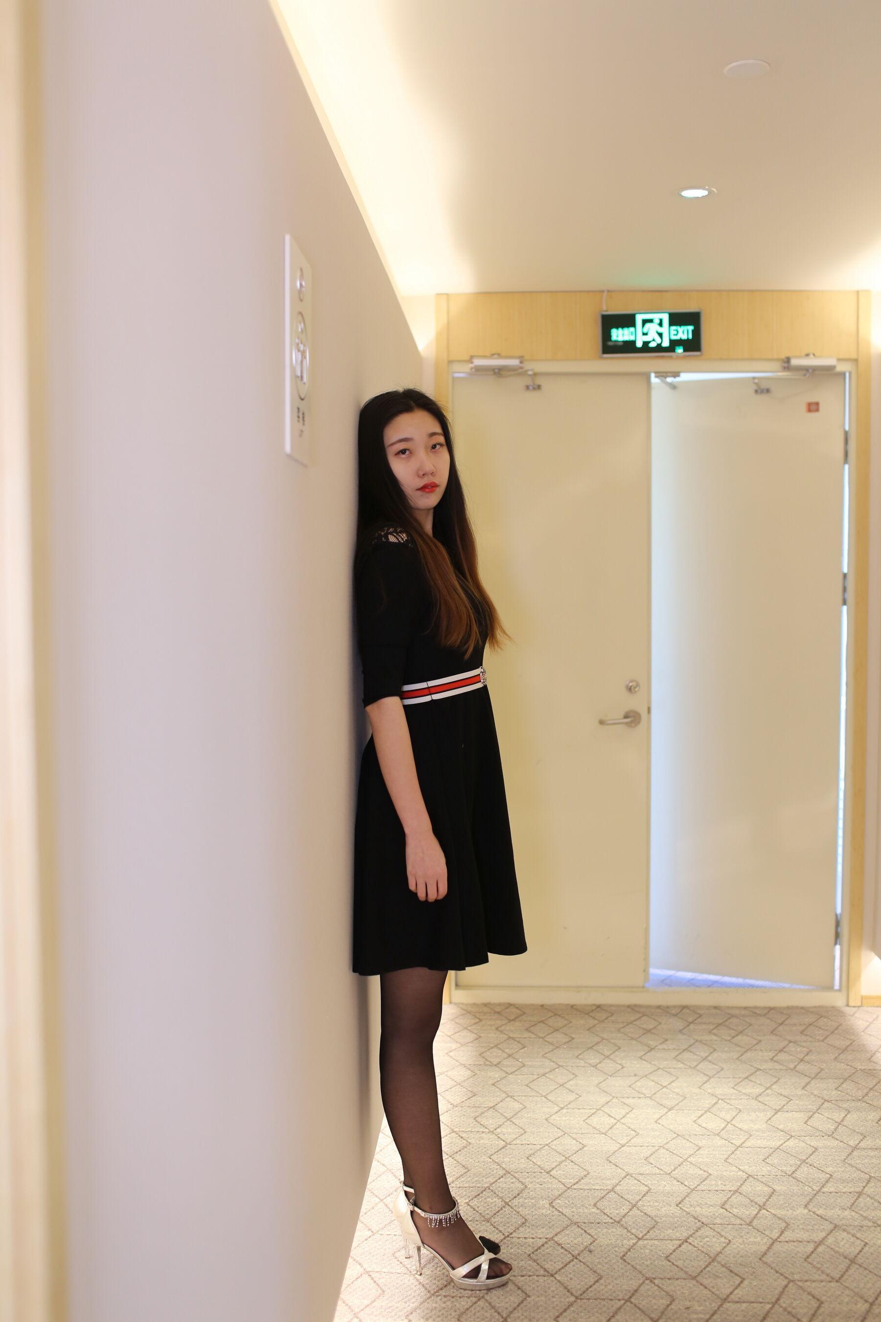 国模套图 国模悦月大尺度人体私拍套图(45)