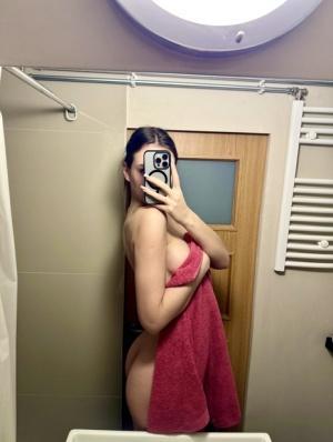 Sexy only fans model Koketo4ka teases with her curves in a solo photoshoot